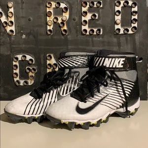 Nike Strike Football Baseball Cleats - 6.5Y / 8W
